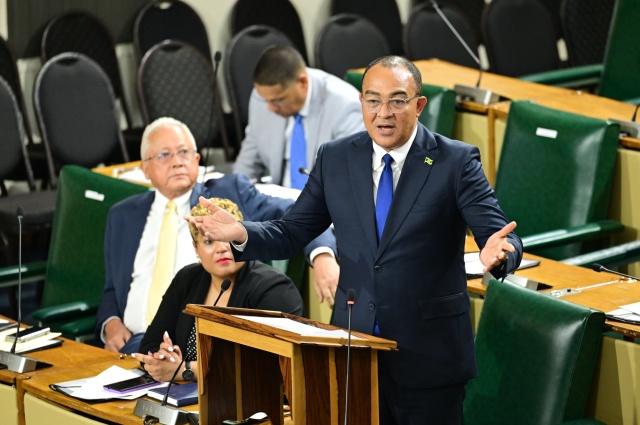 Minister Hails Healthcare Team