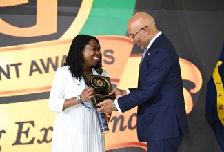 Governor-General His Excellency the Most Hon. Sir Patrick Allen (right), presents Dr. Sandra Colly-Durand with the 2026 Governor-General’s Achievement Award during a ceremony at the 11th Biennial Jamaica Diaspora Conference, held at the Montego Bay Convention Centre in St. James on Monday (June 15).
