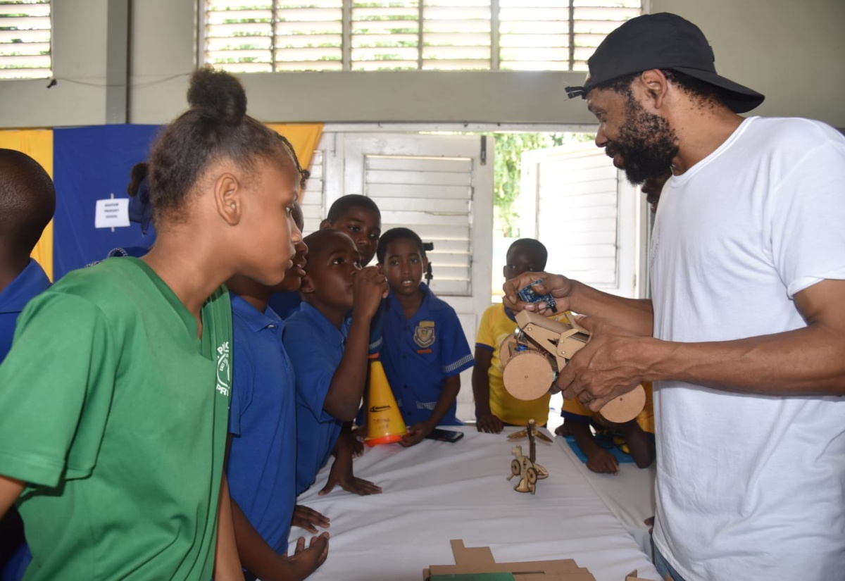PHOTOS: Schools Waste to Art Competition