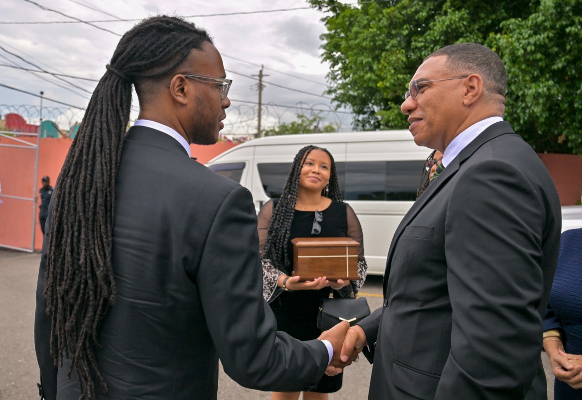Leslie Campbell Remembered as Distinguished Public Servant