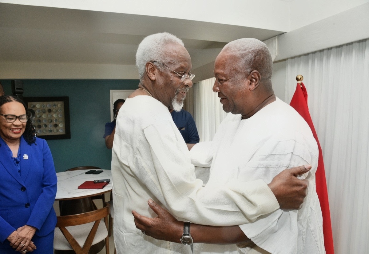 PHOTOS: Ghanaian President Receives Courtesy Call from Members of the Parliamentary Opposition