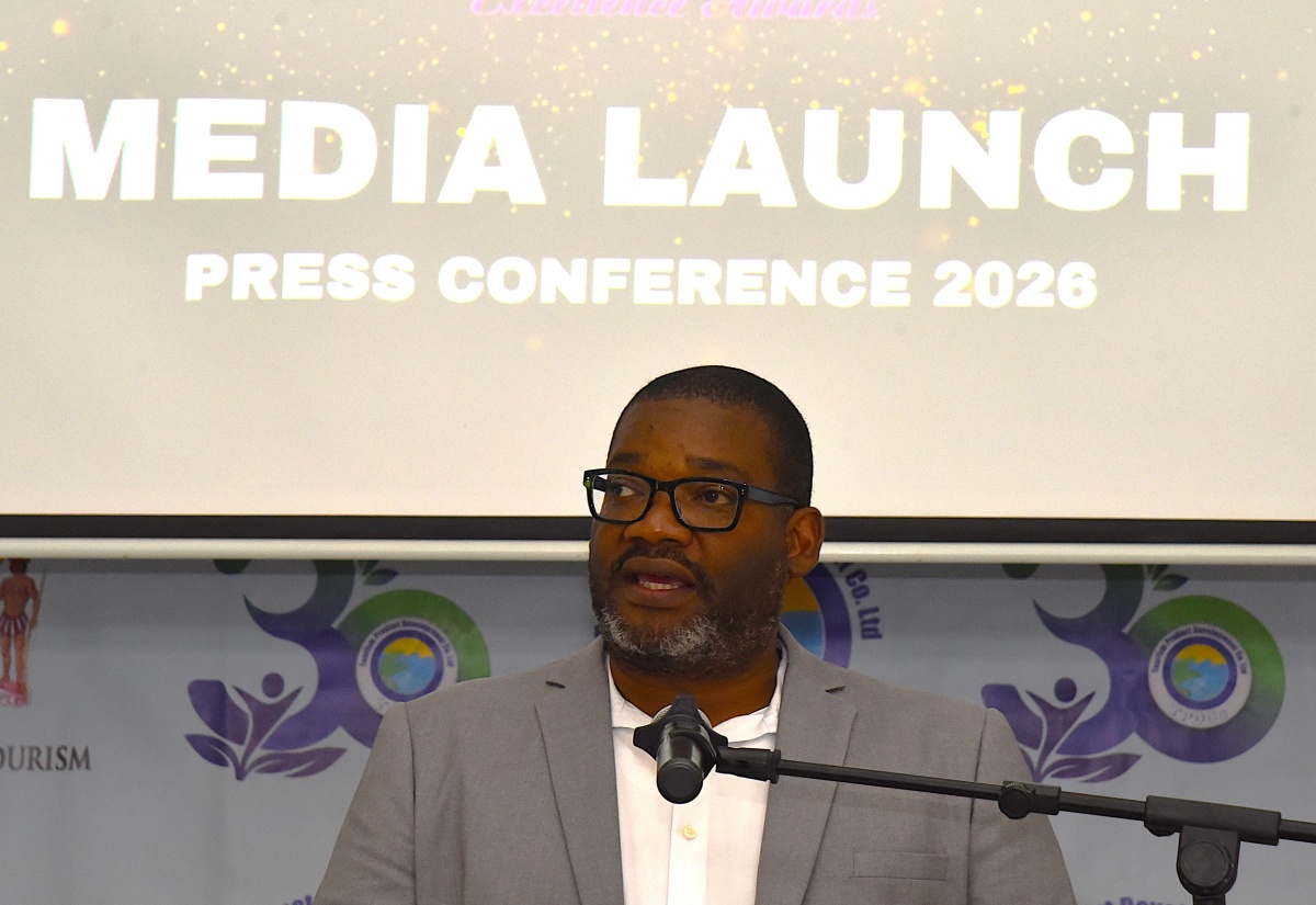 Tourism Minister Lauds Service Provided by Workers in Sector