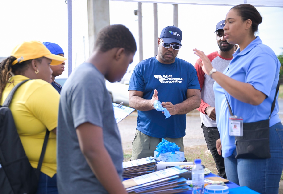 PHOTOS: UDC International Coastal Cleanup Day Activity