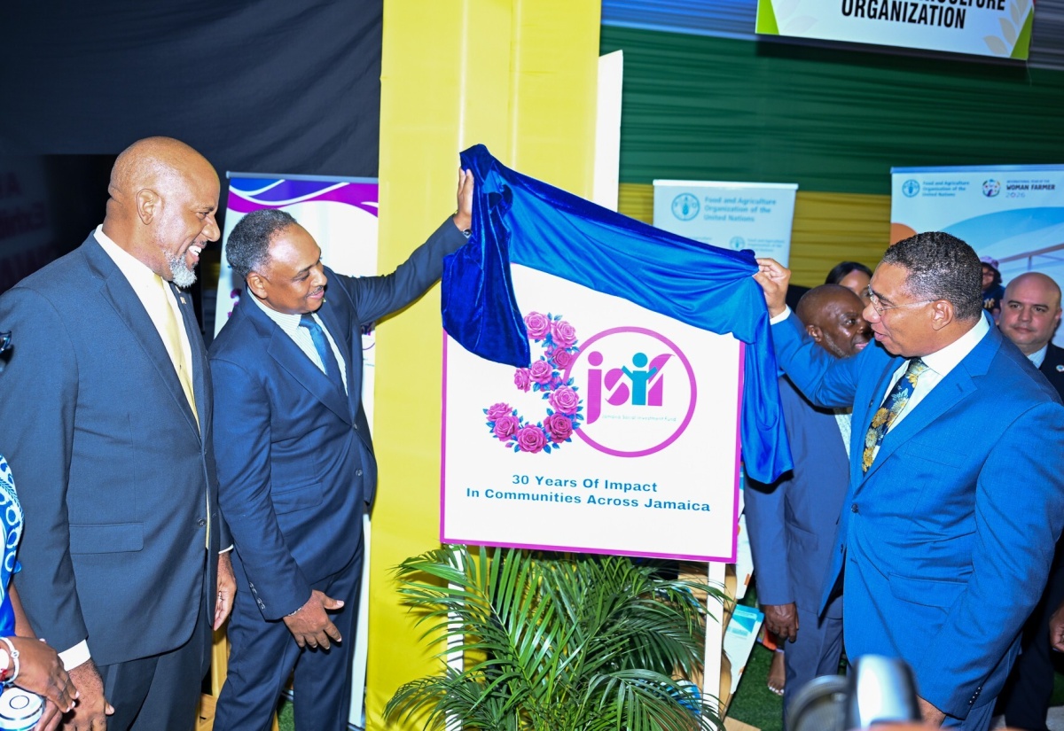 PHOTOS: PM Tours Booths at Caribbean Week of Agriculture Event