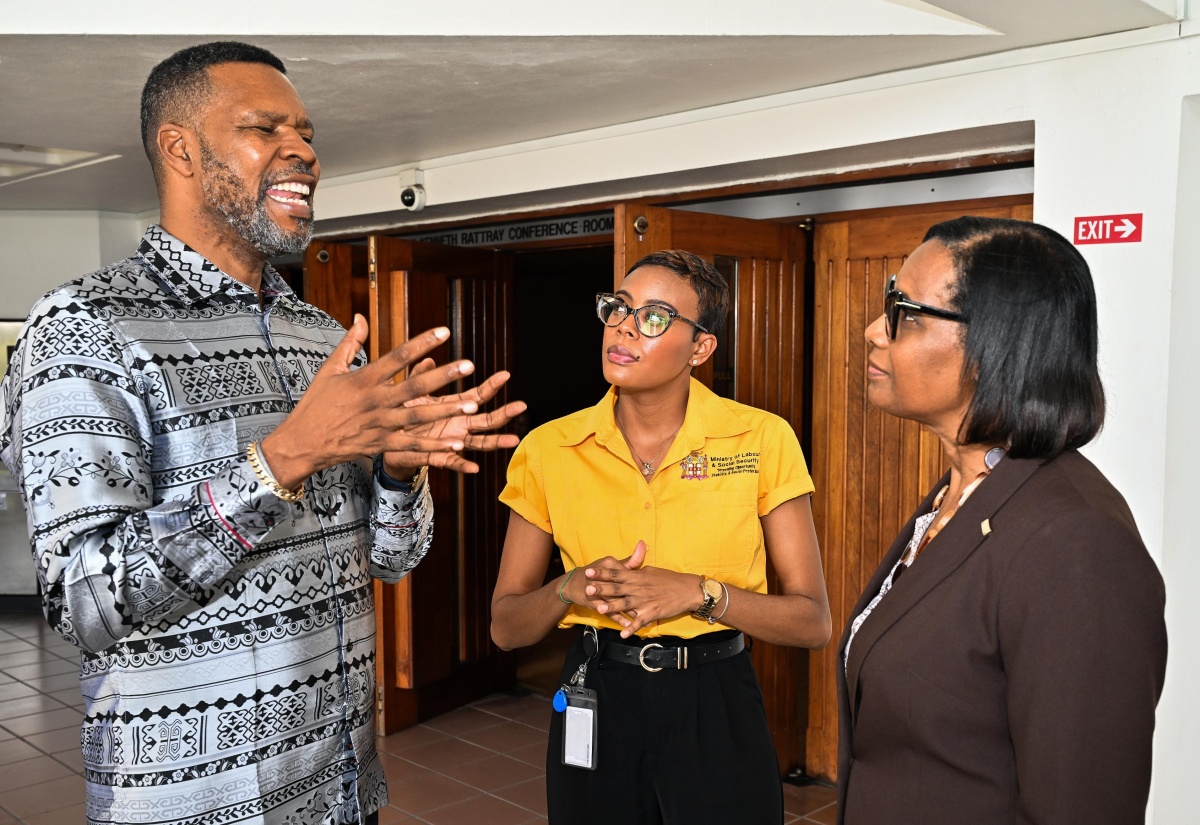 Tripartite Partners Discuss Decent Work Programme