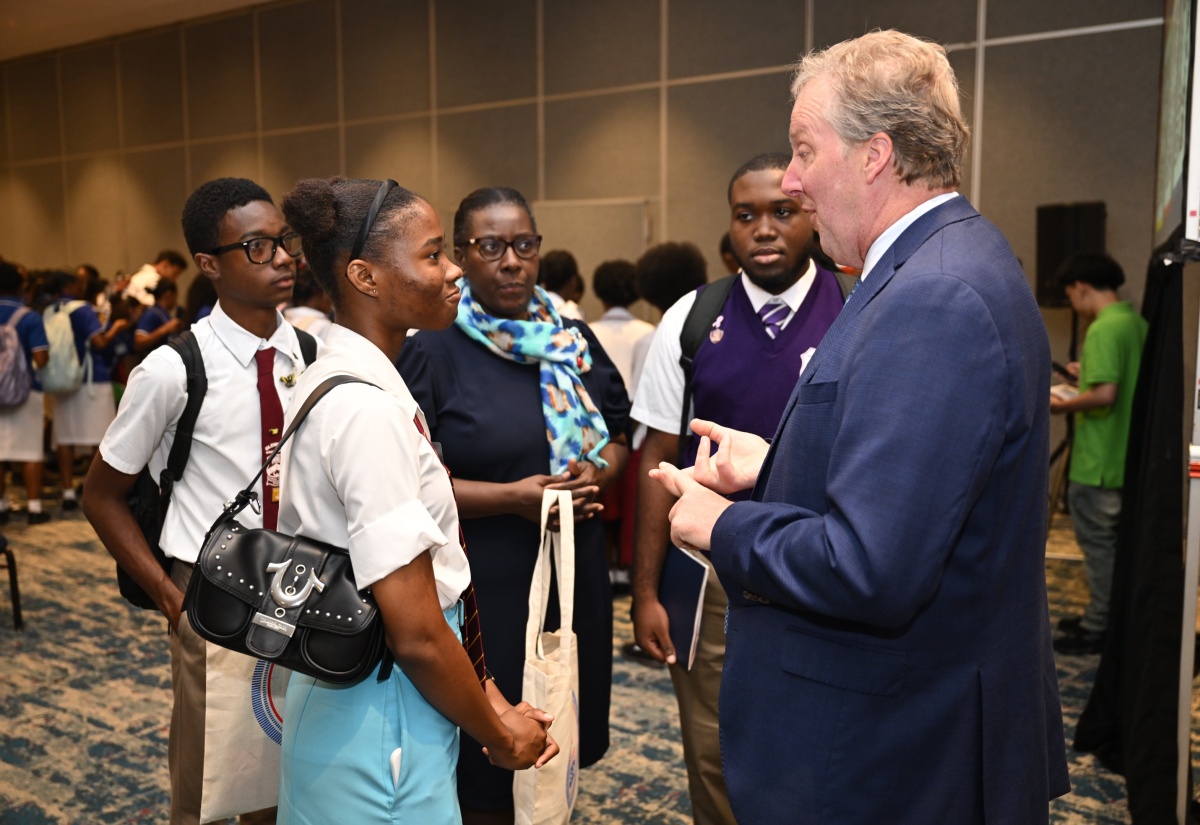 PHOTOS: US Embassy Hosts Annual Education USA College Fair