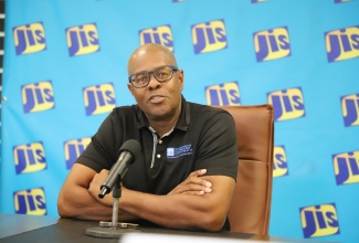 Past President of the Incorporated Master Builders Association of Jamaica and the Jamaica Institution of Engineers, Lenworth Kelly, speaks at a Jamaica Information Service (JIS) Think Tank on October 7.