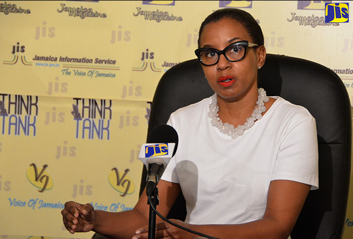 Jamaicans Warned not to Smoke Electronic Cigarettes