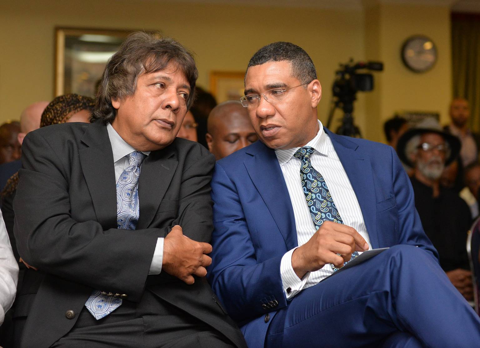 Prime Minister, the Most Hon. Andrew Holness (right), is in discussion with Executive Chairman, Guardsman Group, Kenneth Benjamin, during a security forum organised by Guardsman Group at The Knutsford Court Hotel in New Kingston on May 11.