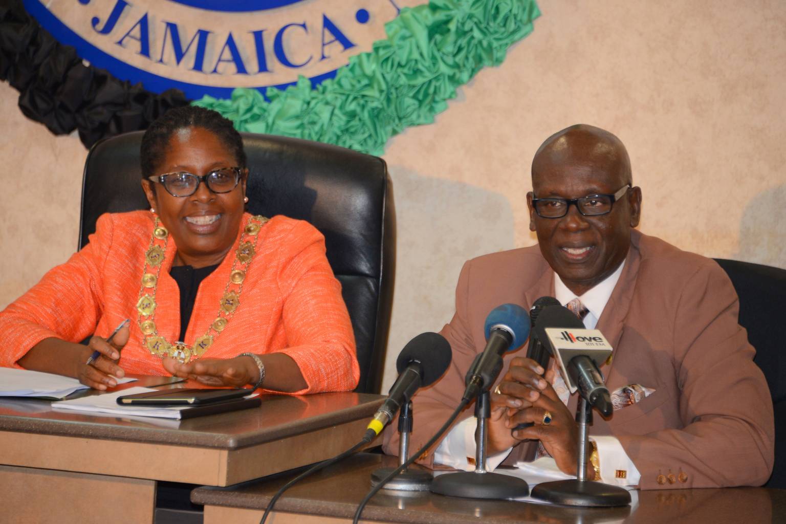Minister McKenzie to Discuss Street Light Service with JPS