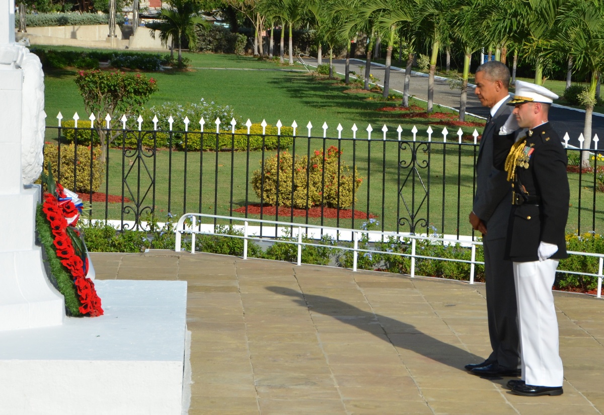 President Obama Pays Respect to Fallen Soldiers