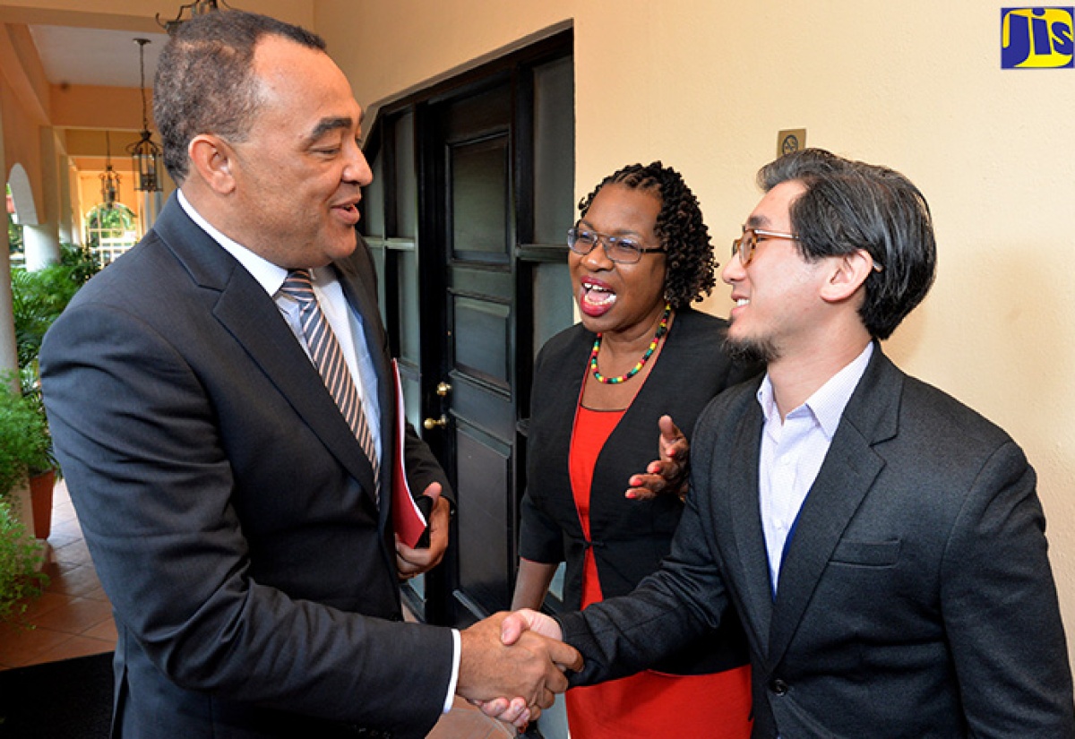 Health Minister Endorses CARICOM Wellness Initiative
