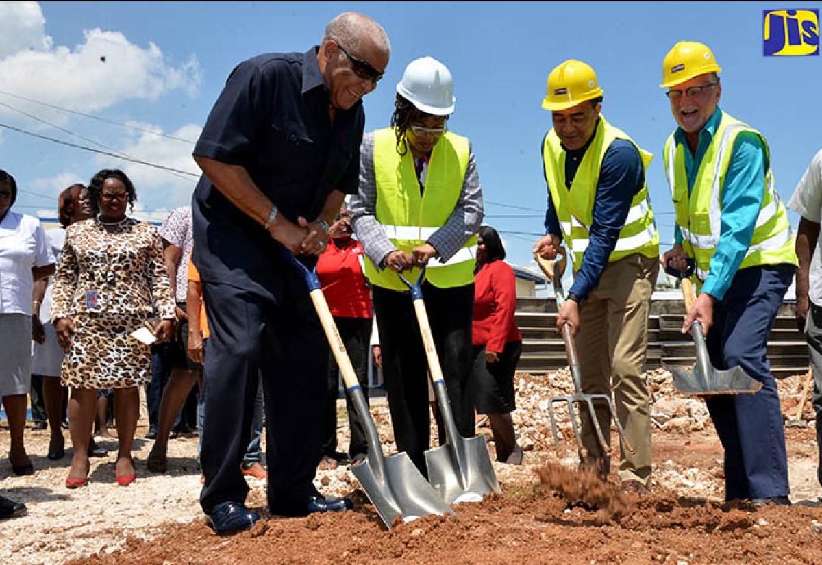 New Pharmacy to Be Built at Linstead Hospital