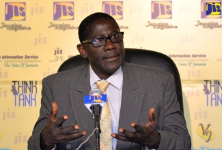 
Executive Director of the Jamaica Productivity Centre (JPC), Dr. Charles Douglas, speaking at a Jamaica Information Service (JIS) ‘Think Tank’, held today (November 9) at the agency’s head office in Kingston.
