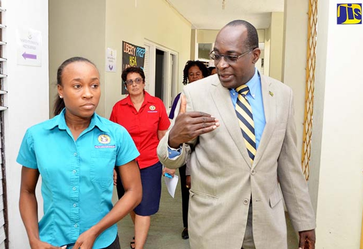 Education Ministry to Provide More Assistance for Liberty Academy