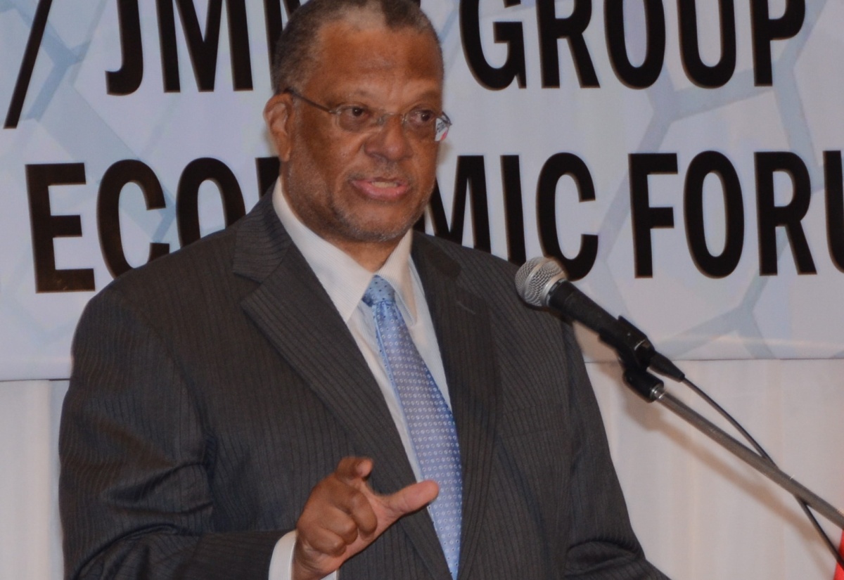 Finance Minister Confident of Passing Ninth IMF Review