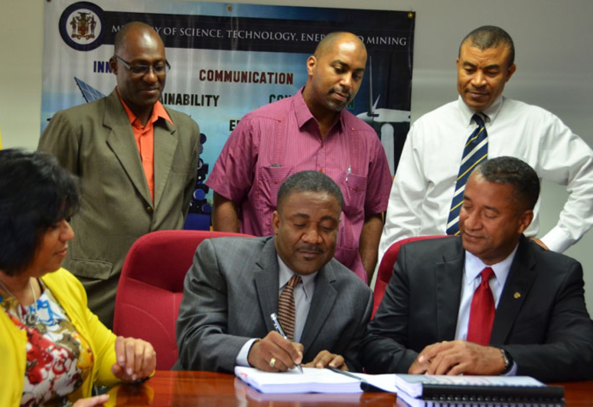 Contract Signed for Four State Entities to Receive Modern and Efficient Air Conditioning Systems