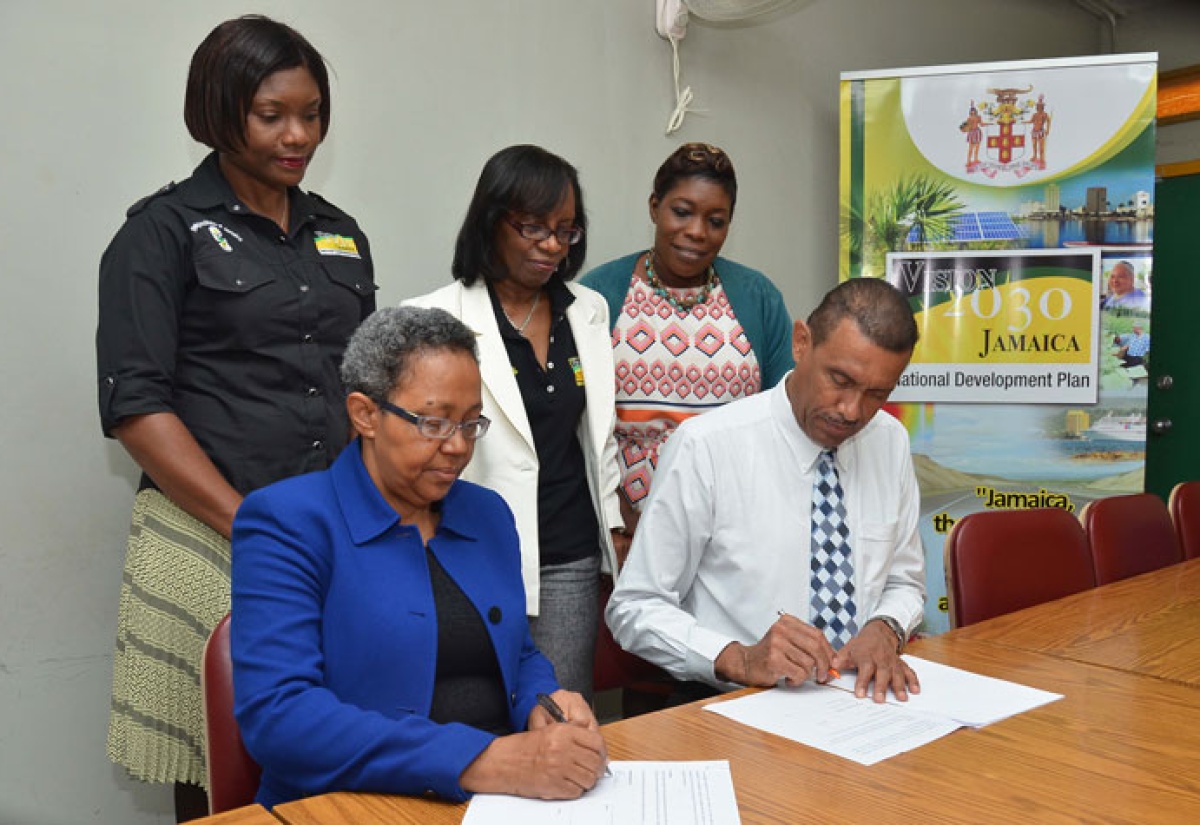 PIOJ Signs MOU with Cumberland High for Citizenship Incentive Awards Programme