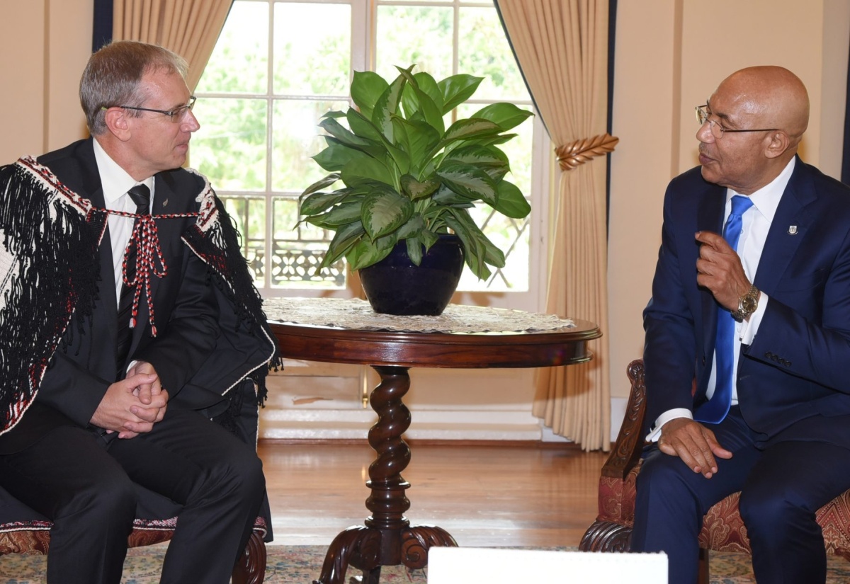 PHOTOS: G-G and New Zealand High Commissioner