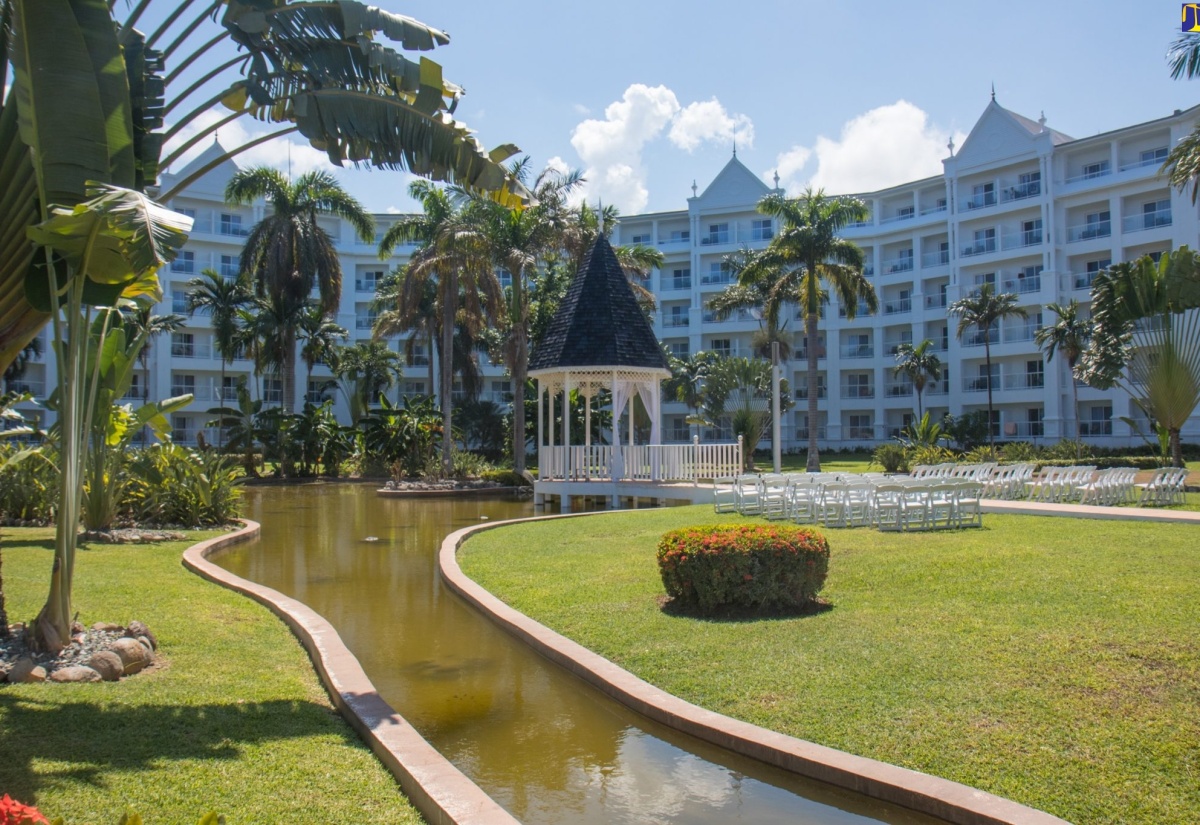 Minister Bartlett Hails RIU’s Investment In Jamaica