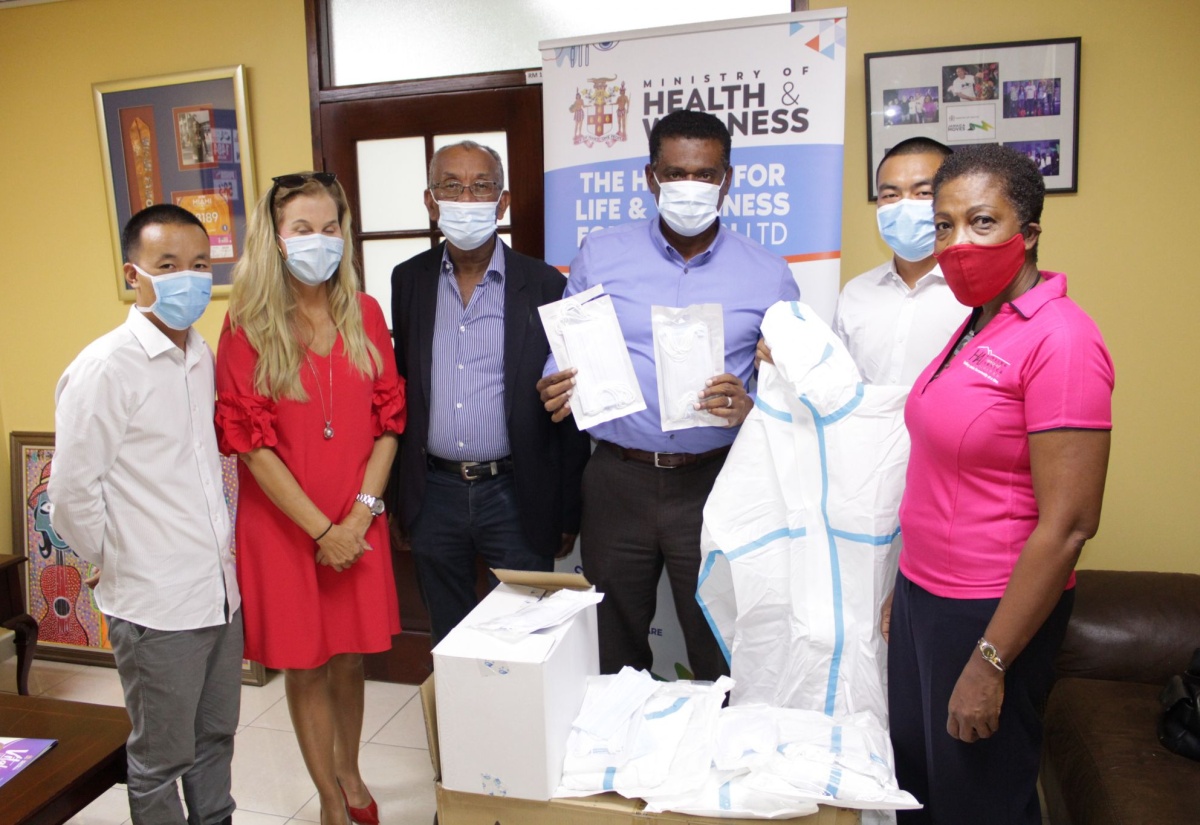 Health Ministry gets donation of medical masks and coveralls