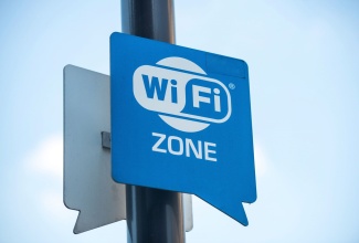 Residents and visitors to May Pen can now access free public Wi-Fi, courtesy of the Universal Service Fund (USF).

