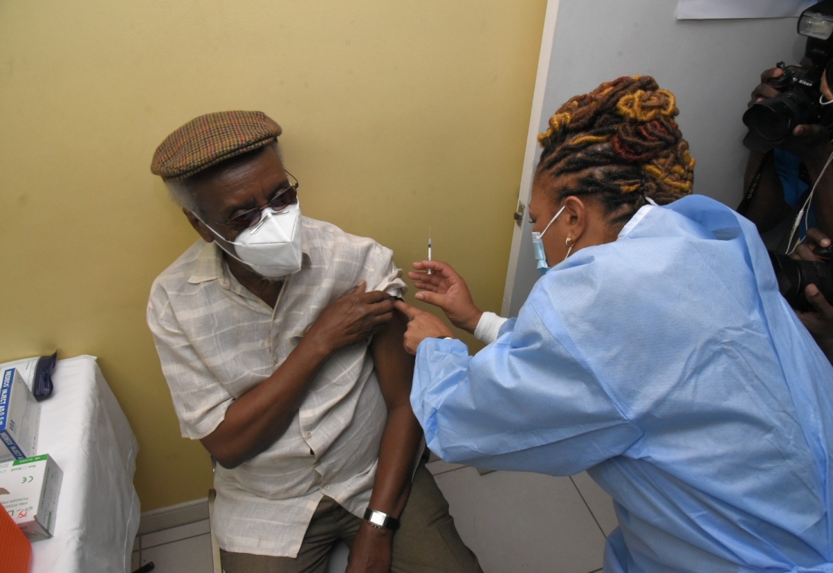 Former PMs Join Call For Jamaicans To Take Vaccine