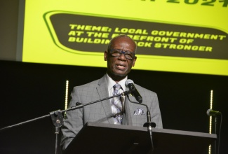 Minister of Local Government and Rural Development, Hon. Desmond McKenzie, addresses congregants at the Local Government Month 2021 National Church Service at Abundant Life Ministries in Green Park, Trelawny, on Sunday (November 21).

 