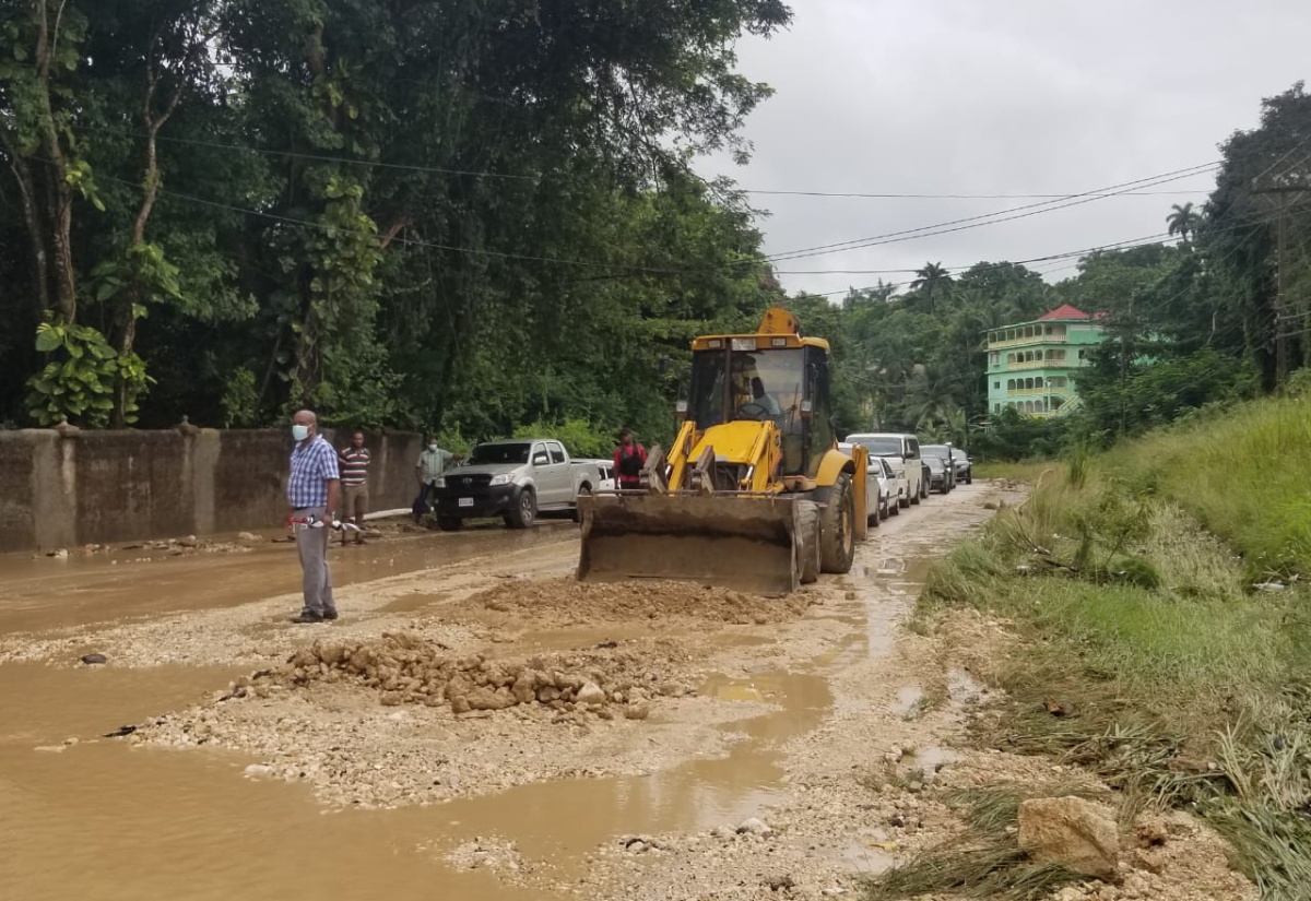 NWA Clears Blocked Roads In St. James And Hanover