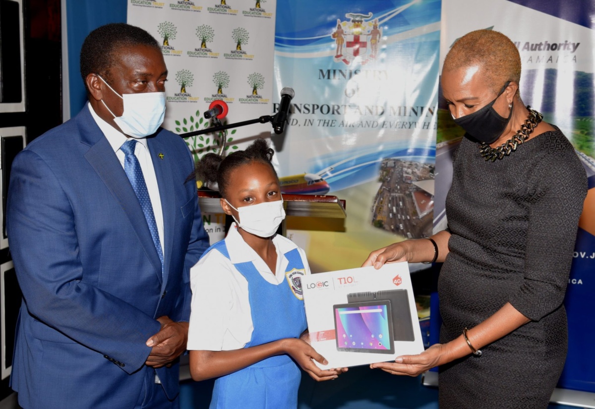 Toll Authority Donates 100 Tablets For Rural Students