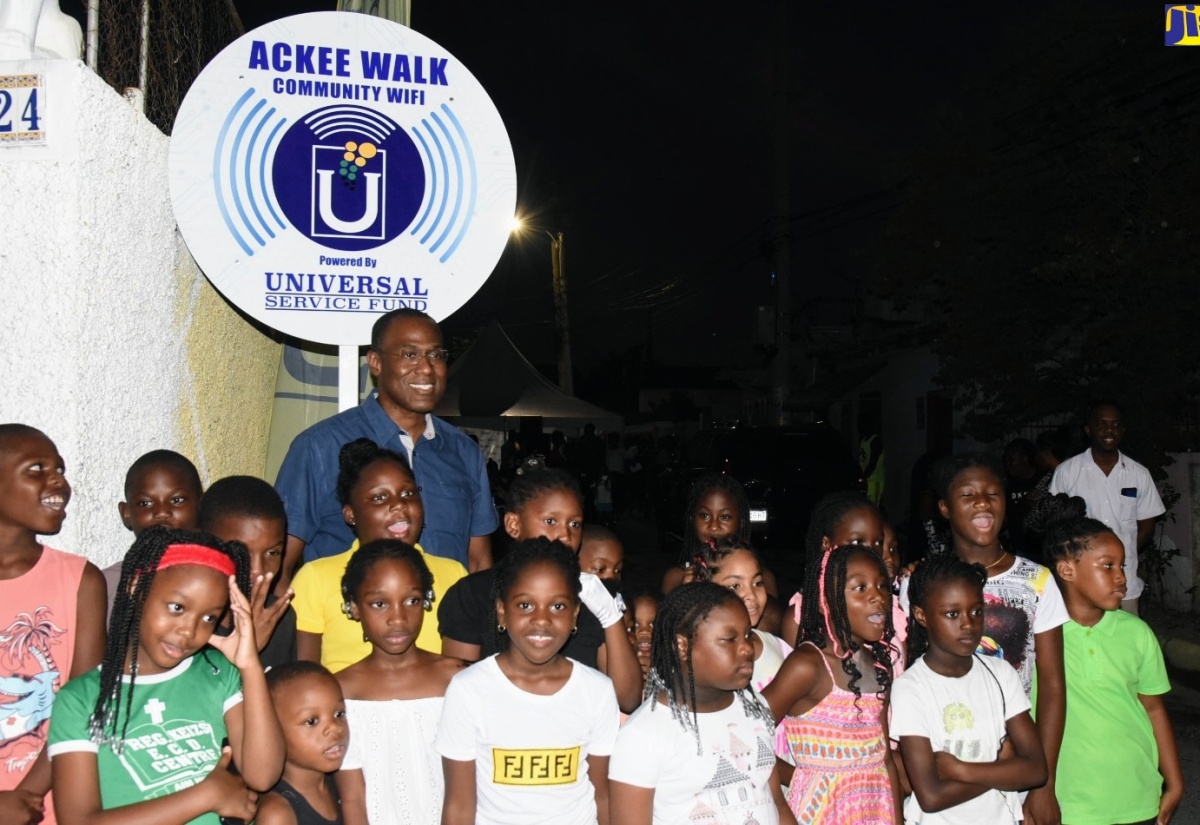 PHOTOS: Ackee Walk Community Gets Free Wi-Fi