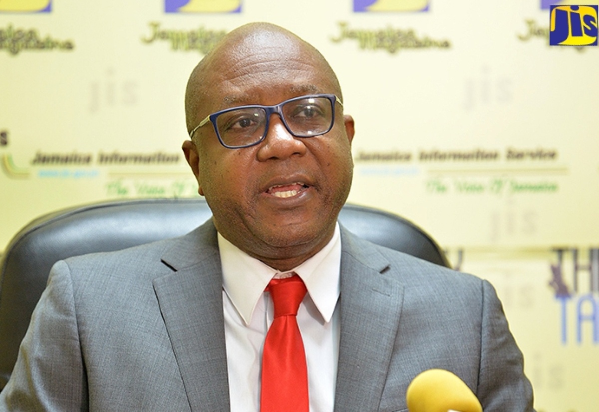 Inspector-in-Charge, Import and Domestic Commodities Inspectorate, at the National Compliance Regulatory Authority (NCRA), Dr. Wendell Richards, addresses a Jamaica Information Service (JIS) ‘Think Tank’, at the agency’s head office in Kingston, on Tuesday (September 27).