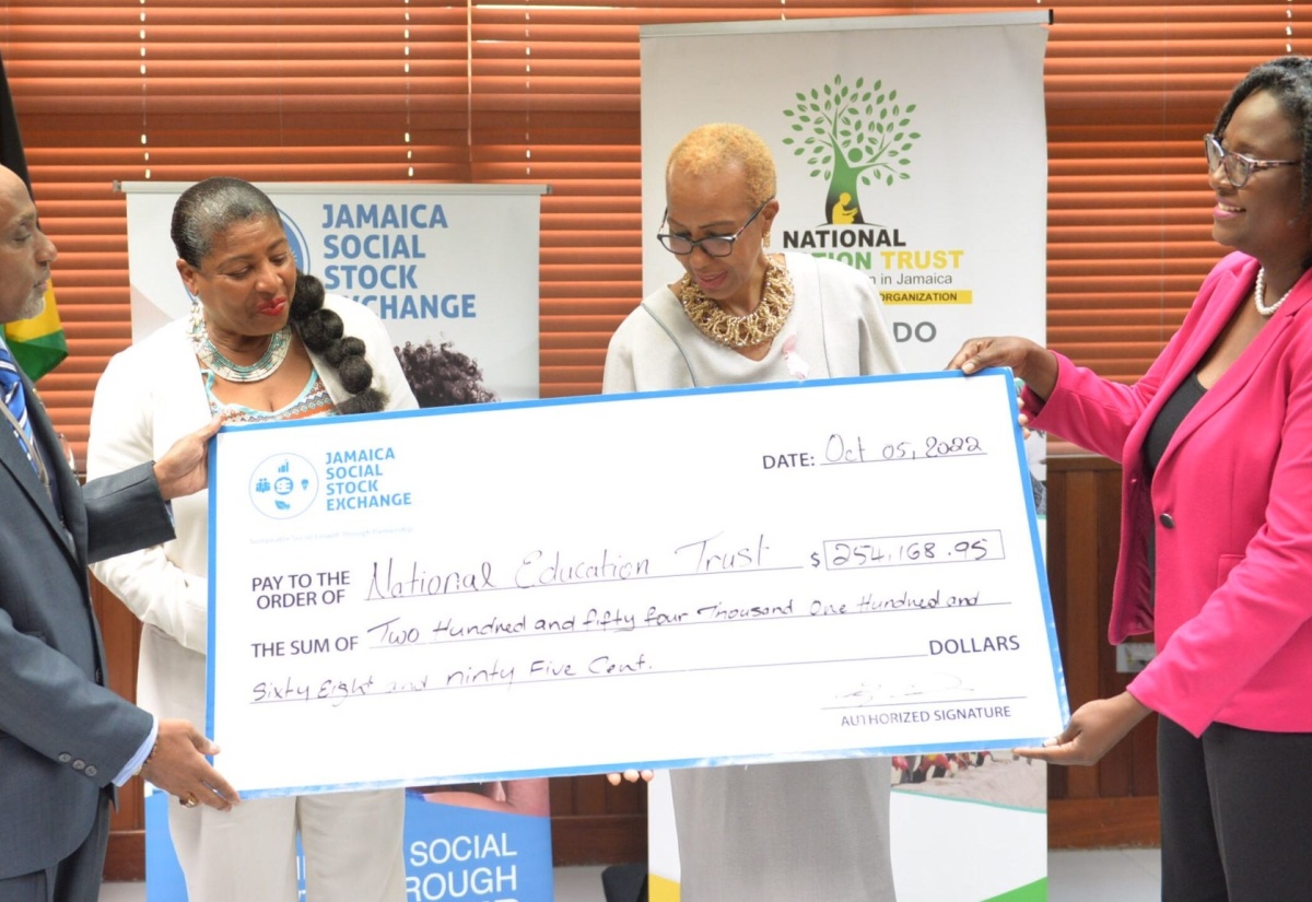 Social Stock Exchange Hands Over Funds to Education Ministry and Two NGOs