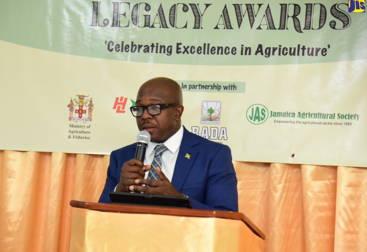20 Receive Agricultural Legacy Award