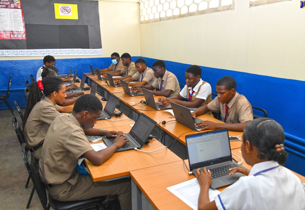 10,000 Laptops Being Provided to High Schools