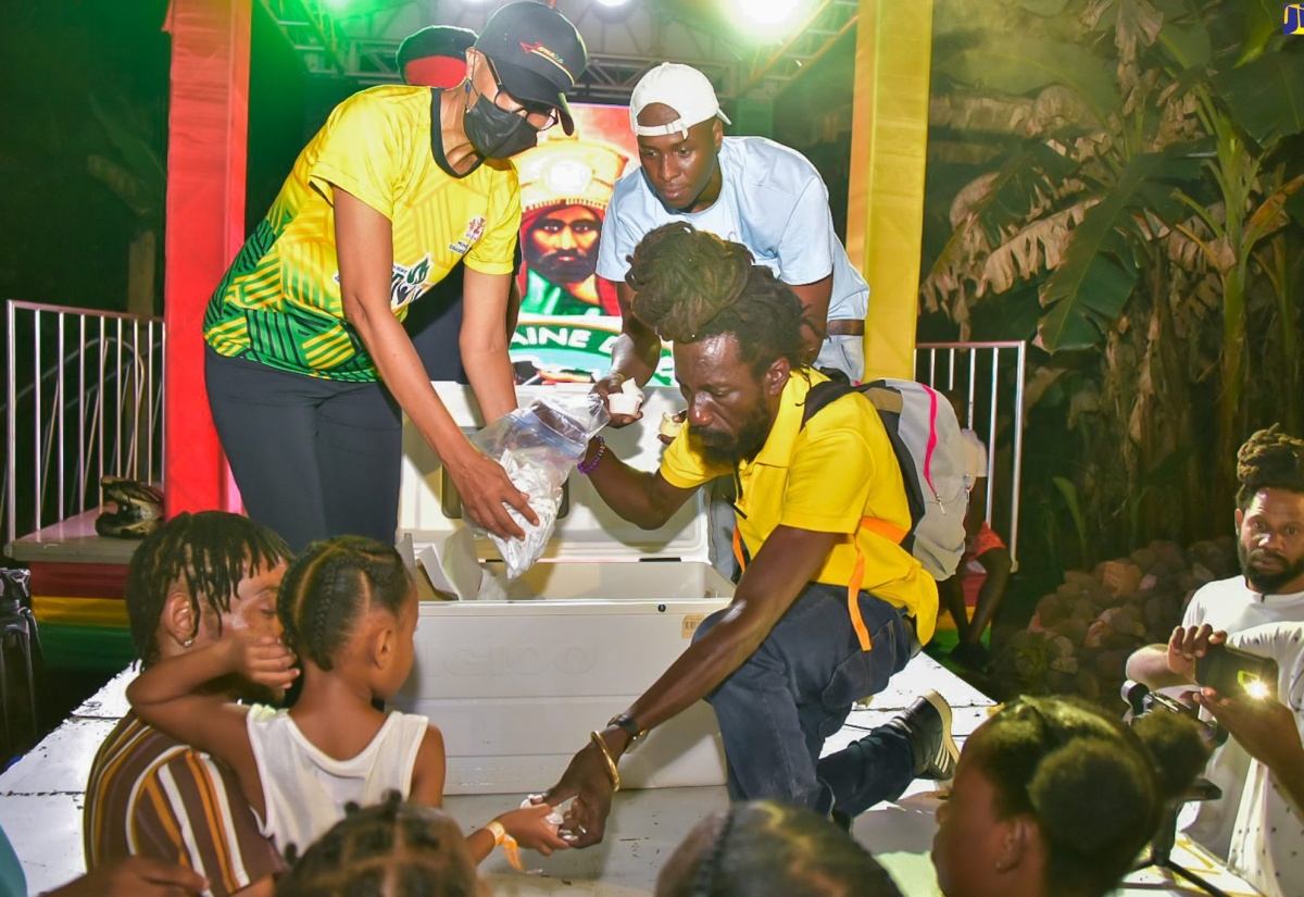 PHOTOS: Minister Williams Attends Community Treat in August Town