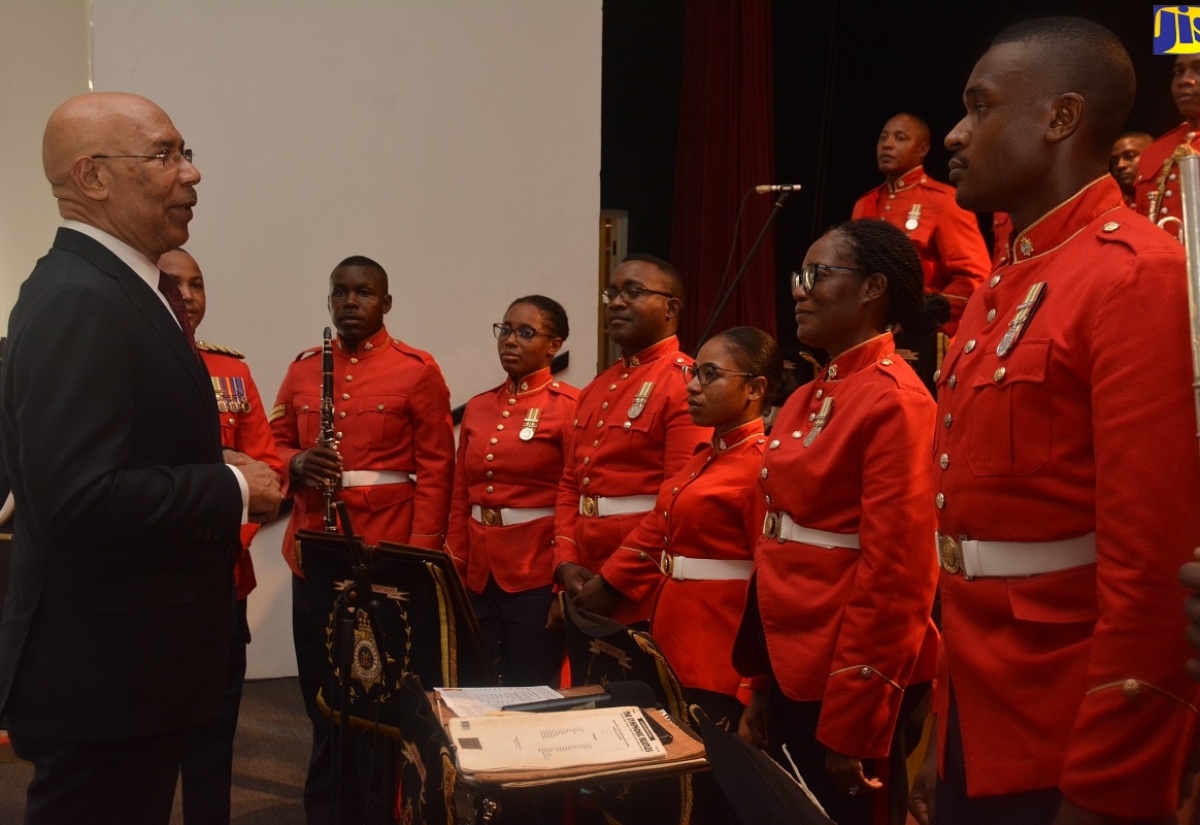 G-G Urges Support for National Poppy Appeal Drive