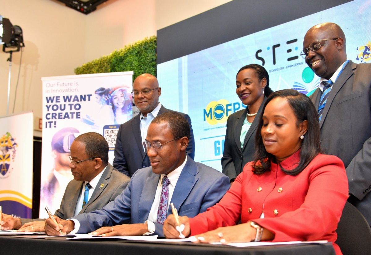 Gov’t Launches STEM Tertiary Scholarships