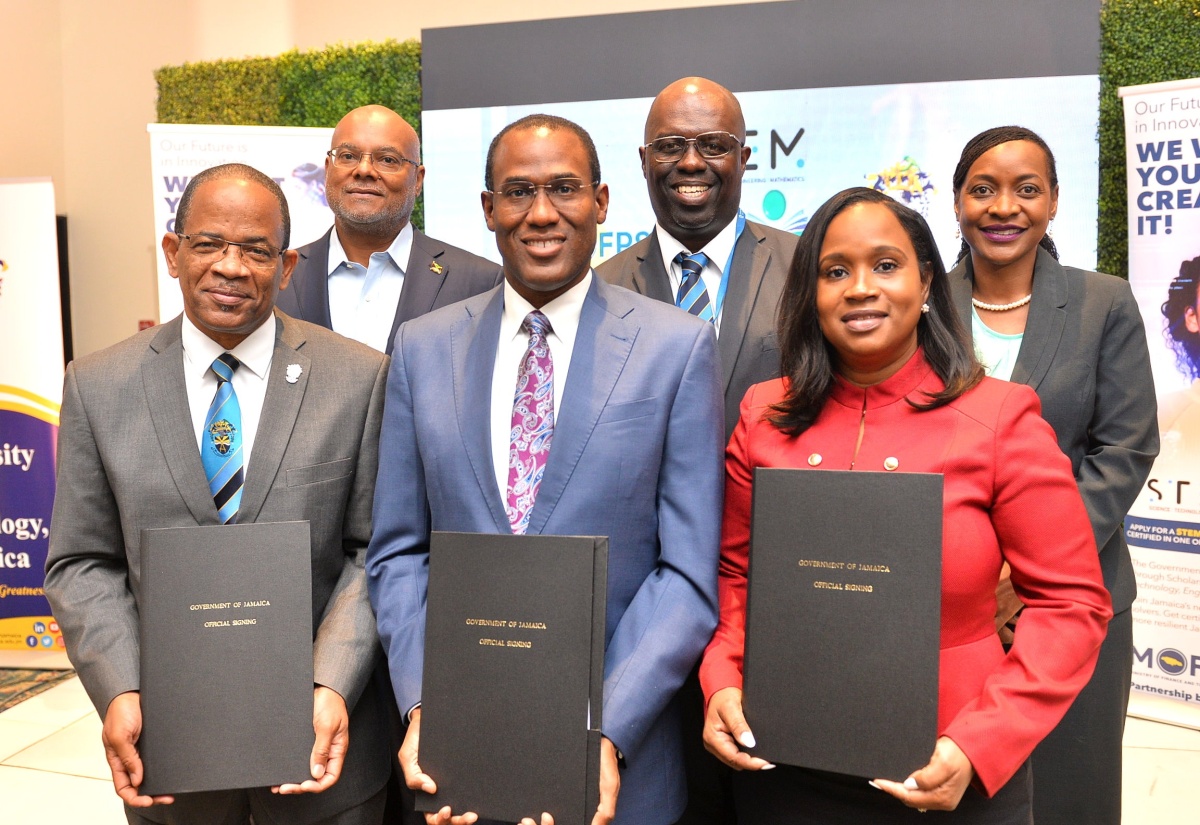 Gov’t Launches STEM Tertiary Scholarships