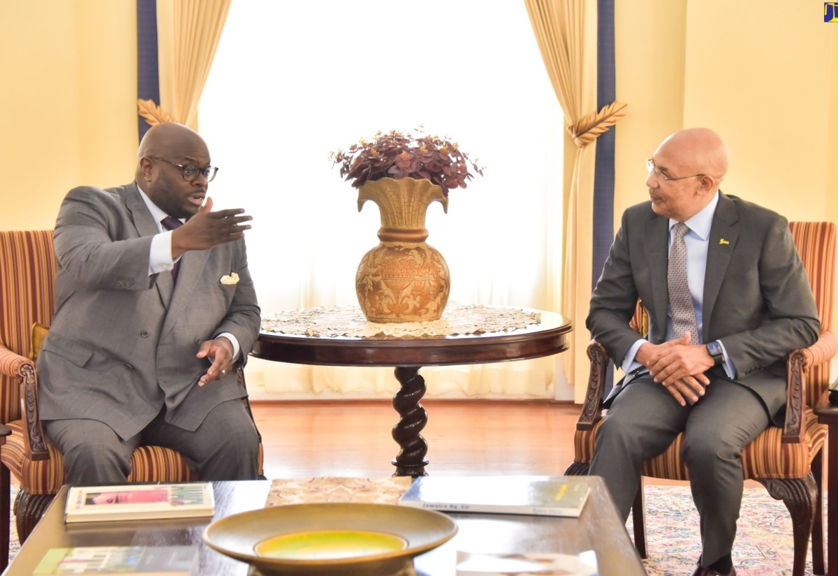 PHOTOS: Governor-General Receives Courtesy Call from Delaware State University Officials