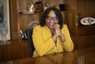 The late Dr. Carissa F. Etienne, former  Director of PAHO and Regional Director of the World Health Organization (WHO). 