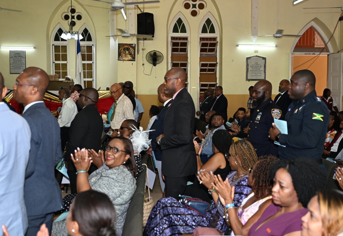 Diaspora Members Unite in Worship to Open 10th Biennial Conference