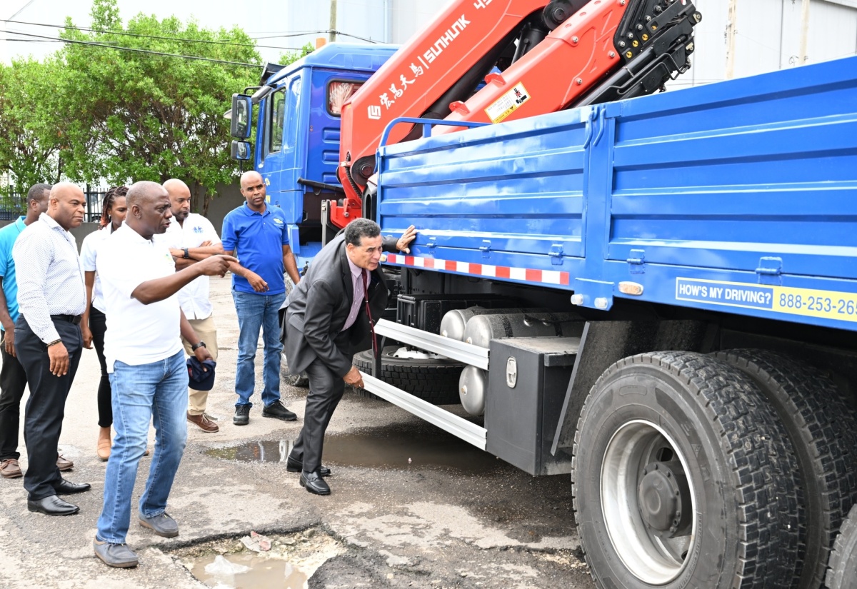 St. James Gets 11 New Garbage Units