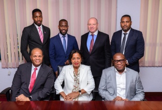 VC Fund Advisors Seated (L-R) Ugo Ikemba, CEO Mscale LLC; Audrey Richards, Private Capital Specialist, DBJ; and Chris Oshiafi, Group CEO, PanAfricn Capital Holdings Limited. Standing (L-R) Darnell Allen, Technical Officer, BIGEE, DBJ; Christopher Brown, Programme Manager, BIGEE; Gavin Ryan, Advisor to the DBJ; and Hugh Grant, General Manager, Project Management Office, DBJ. 