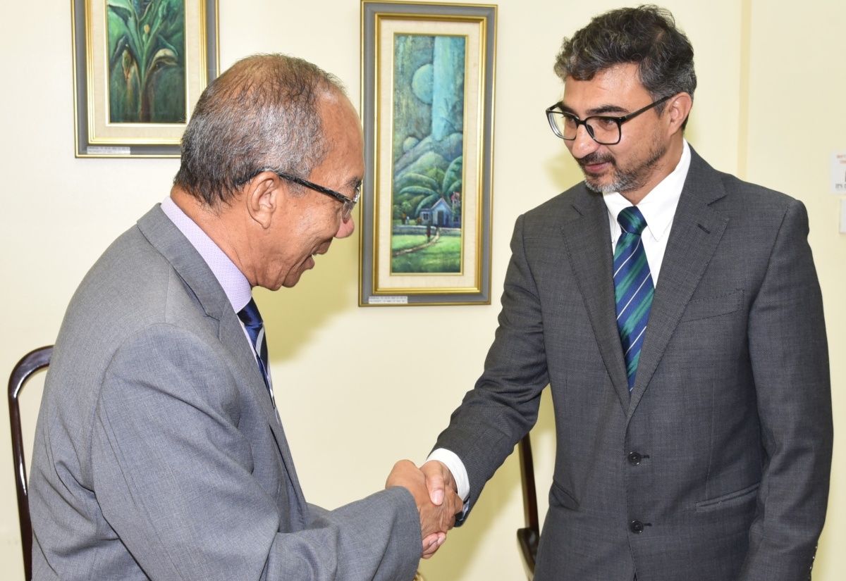 Deputy Prime Minister and Minister of National Security, Hon. Dr. Horace Chang (left), greets India’s High Commissioner to Jamaica, His Excellency Shri Mayank Joshi, during the diplomat’s courtesy call at the Ministry’s offices in Kingston on September 3.

